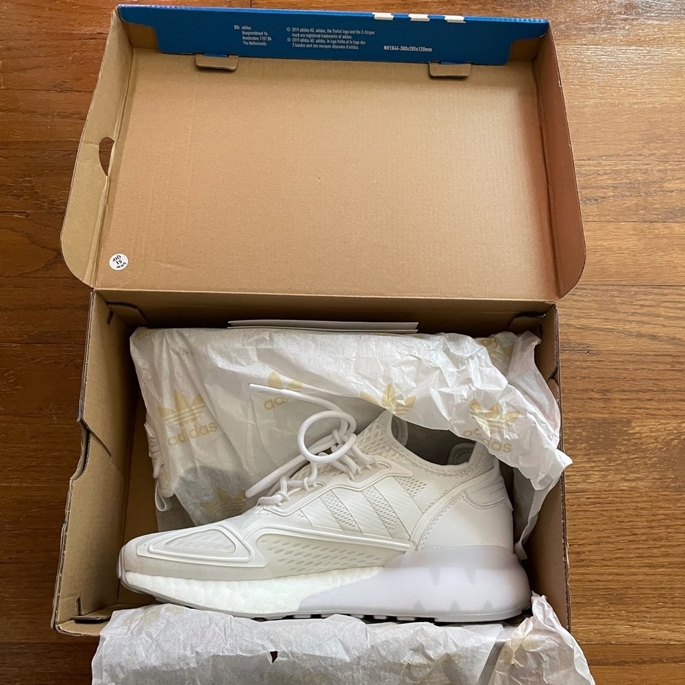 Women’s Adidas ZX 2K Boost NWT never worn